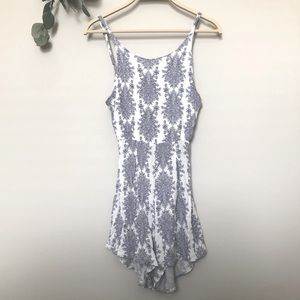 🔥3 FOR $20🔥 White and Blue Greek Style Romper